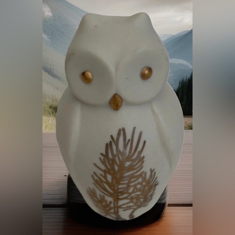 Lenox Everyday Wishes "wisdom Owl"  Ceramic White Gold Figurine 3”